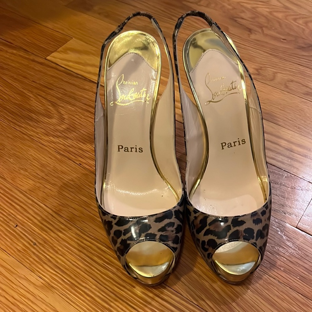 Patten leather cheetah, gold heel, sling back red soul, Louboutin heels